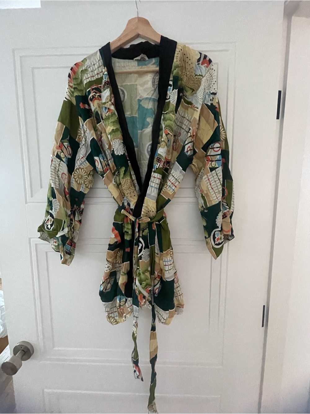 Vintage Hand-Printed Japanese Patchwork Hanten Jacket 100%Acrylic -Made in Japan